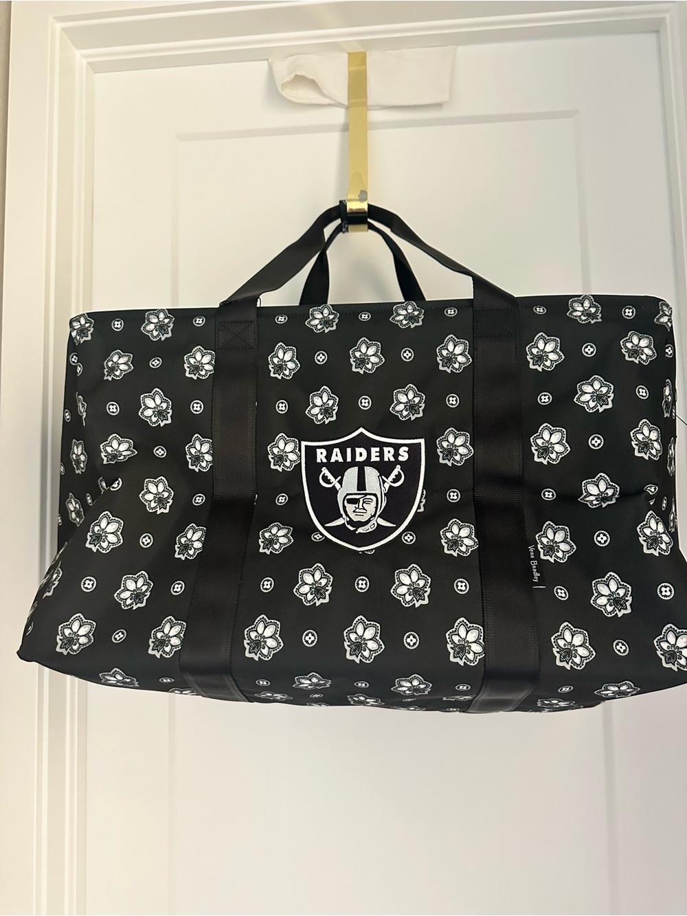 Las Vegas Raiders Vera Bradley NFL Large Car Tote NWT